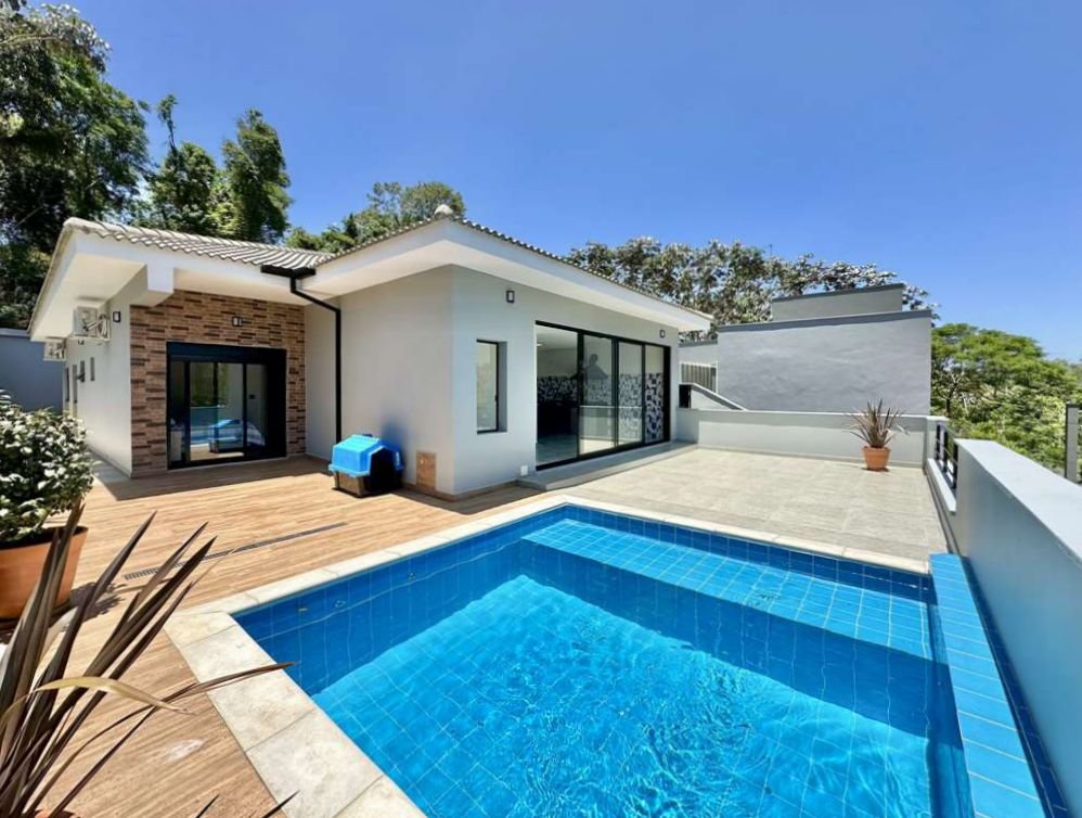 Casa em Condomínio - Venda - Granja Viana - Cotia - SP