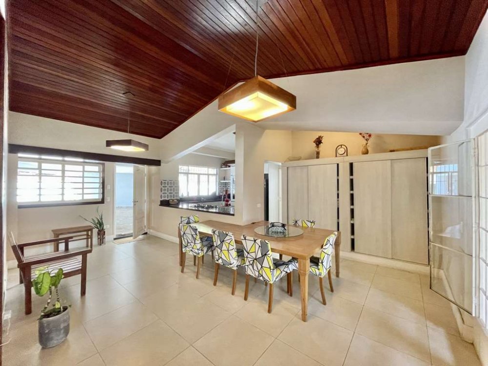 Casa em Condomínio - Venda - Pousada dos Bandeirantes - Carapicuíba - SP