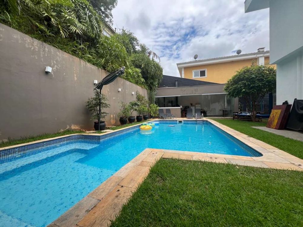 Casa em Condomínio - Venda - Jardim do Golf I - Jandira - SP
