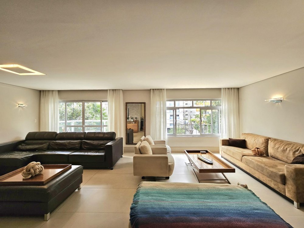 Apartamento Alto Padrão - Venda - Itaim Bibi - São Paulo - SP