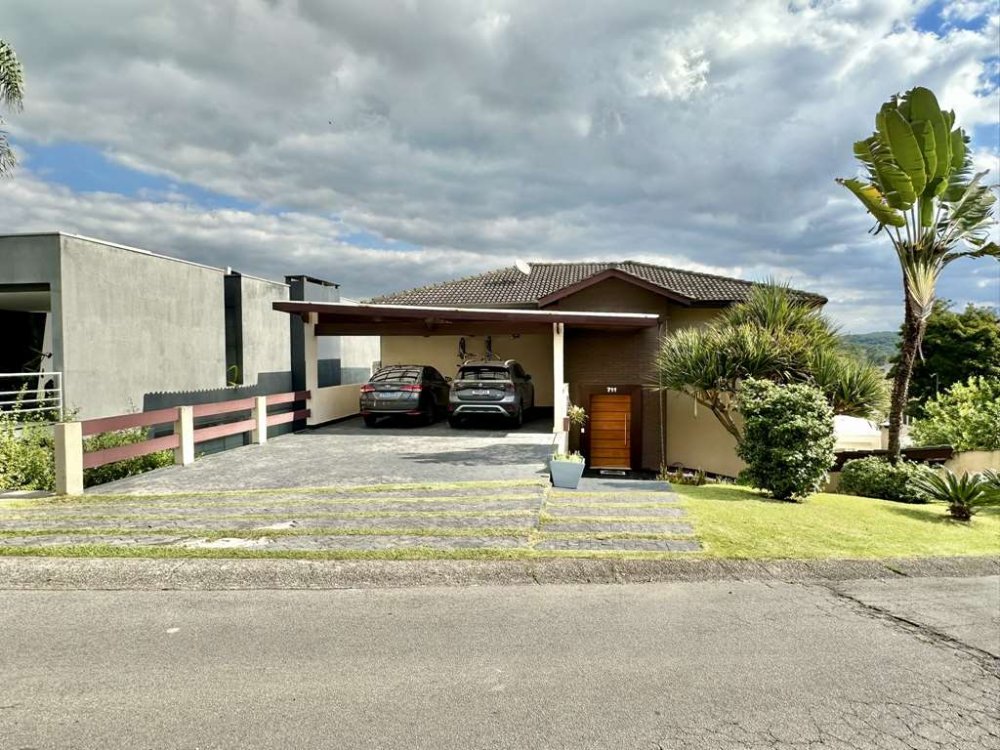 Casa em Condomínio - Venda - Golf Gardens - Carapicuíba - SP