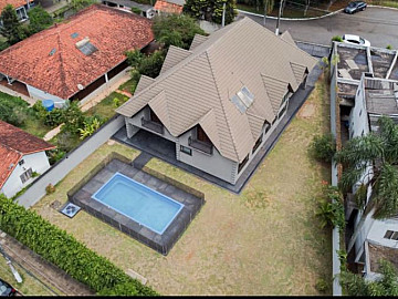 Casa em Condom�nio para Aluguel